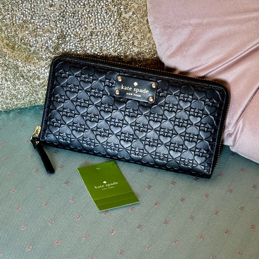 ‼️NEW‼️ Kate Spade Penn Place Embossed Black Zip Wallet - New with Tags